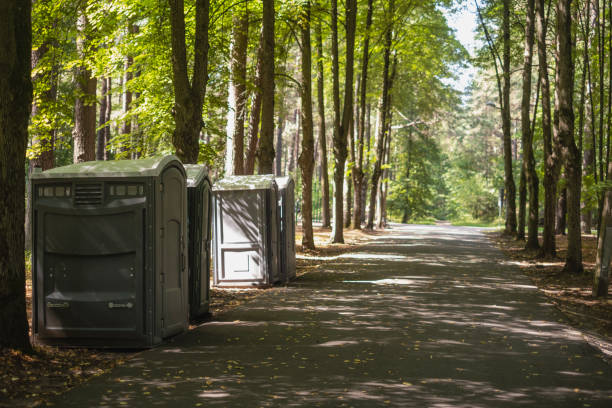 Best Deluxe Portable Toilet Rental  in Moraine, OH